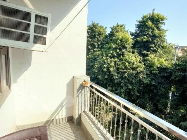 Property for sale in West Delhi, Deri