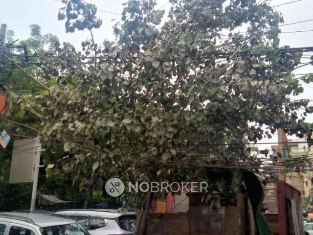 Flat for sale in Central Delhi, Deri