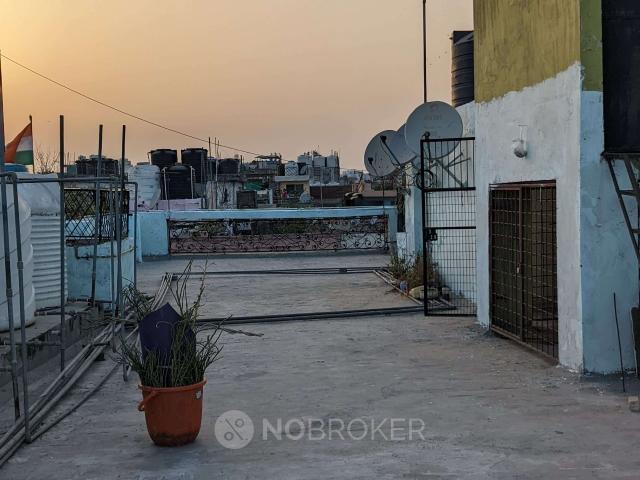 Flat for sale in South Delhi, Deri