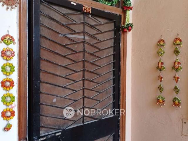 Flat for sale in South Delhi, Deri
