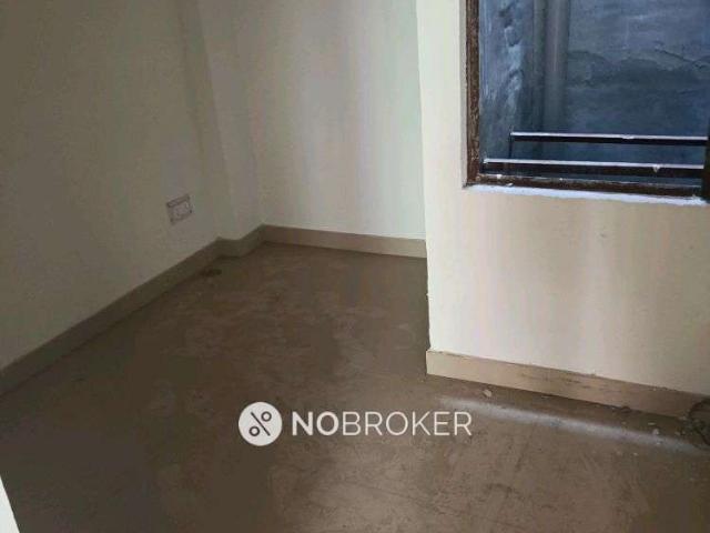 Flat for sale in East Delhi, Deri