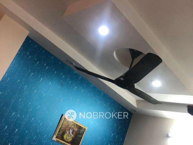 Flat for sale in East Delhi, Deri