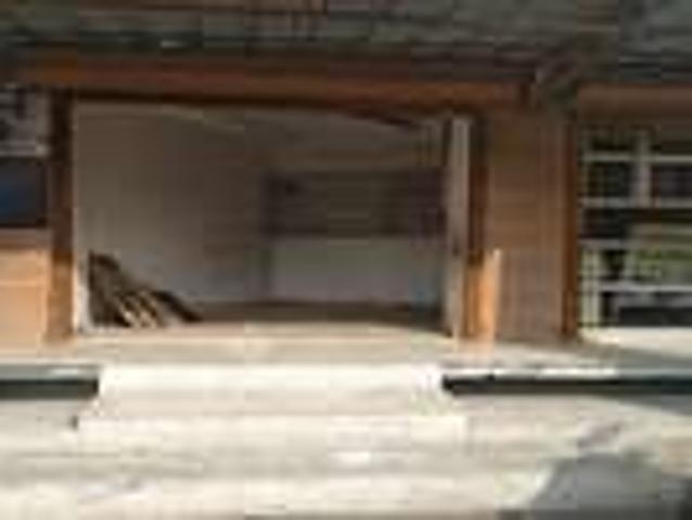 Flat for sale in Indraprastha Extension, Delhi
