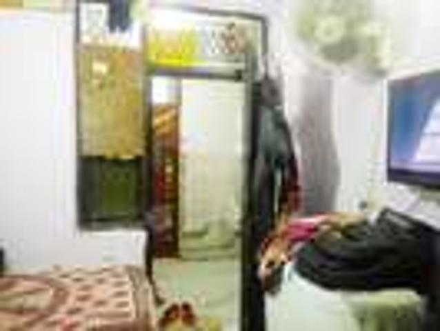 Flat for sale in East Delhi, Deri
