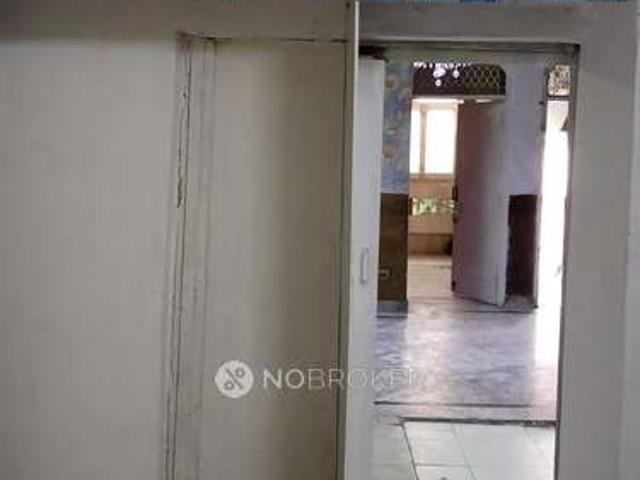 Flat for sale in East Delhi, Deri