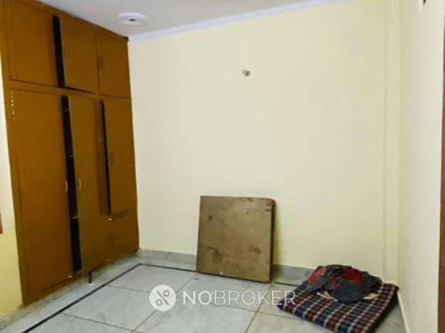 Flat for sale in North Delhi, Deri