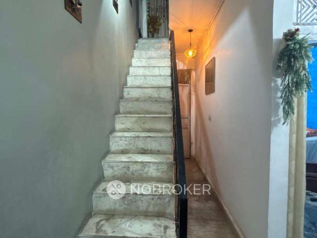 Flat for sale in West Delhi, Deri