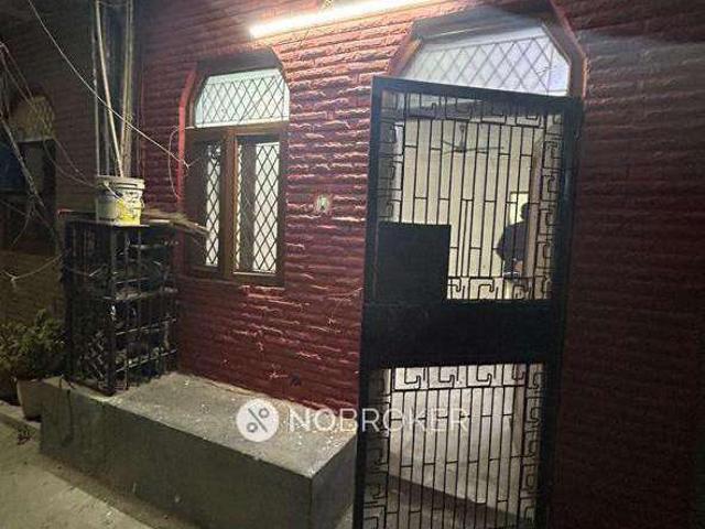 Property for sale in Deri