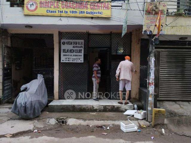 Property for sale in West Delhi, Deri