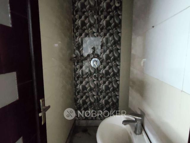 Property for sale in West Delhi, Deri