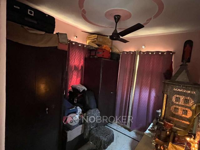 Flat for sale in North West Delhi, Deri