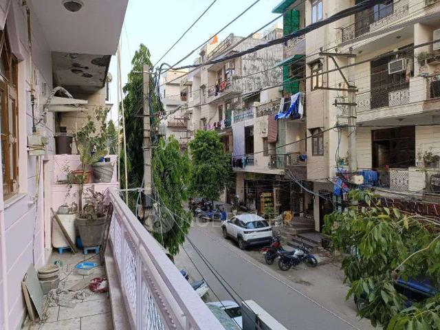 Property for sale in North Delhi, Deri