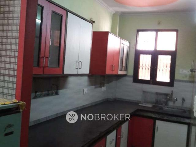 Flat for sale in East Delhi, Deri