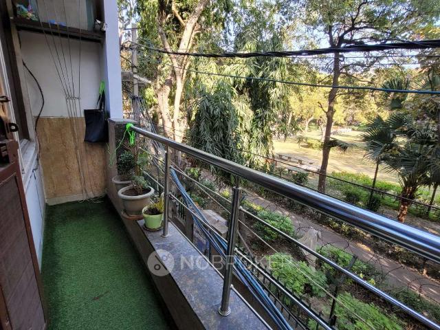 Flat for sale in North West Delhi, Deri