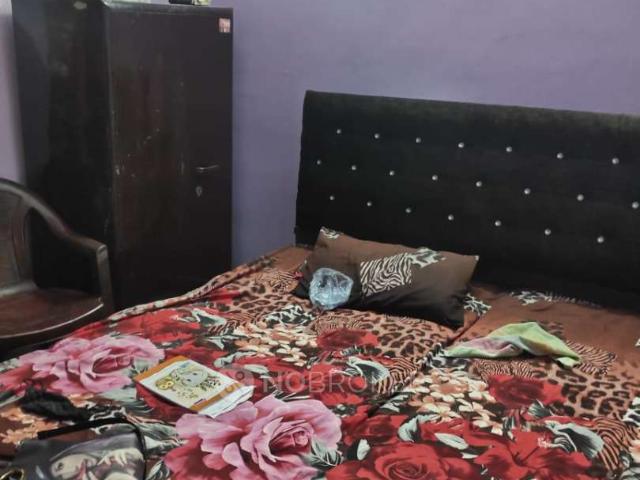 Flat for sale in Sudarshan Park, Delhi