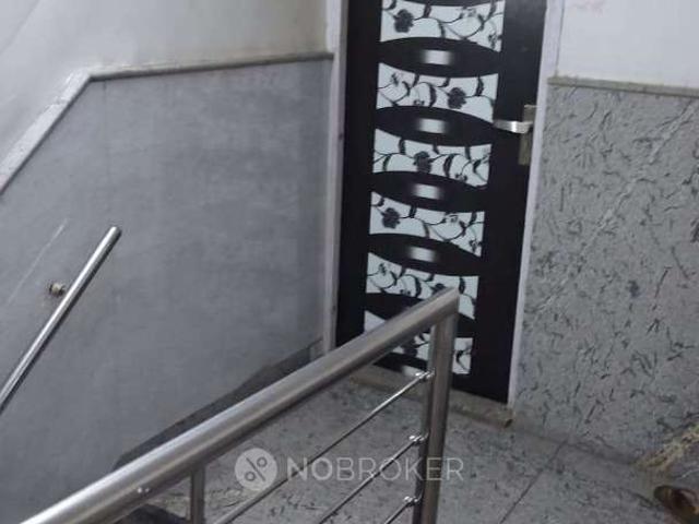 Flat for sale in Prem Nagar, Delhi
