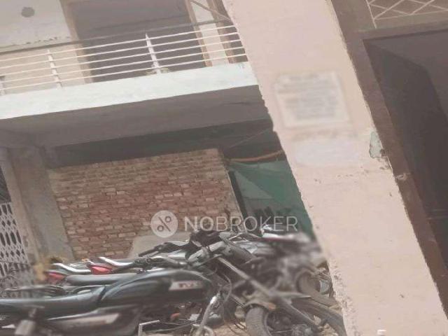 Flat for sale in South Delhi, Deri