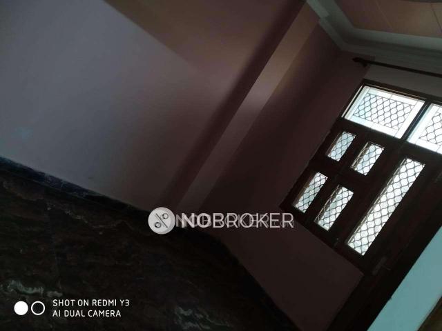 Flat for sale in East Delhi, Deri