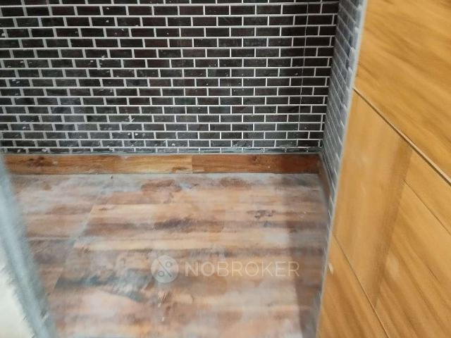 Flat for sale in West Delhi, Deri
