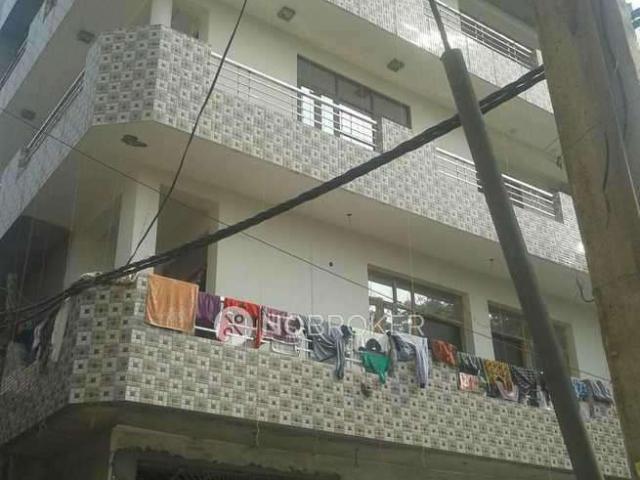 Flat for sale in West Delhi, Deri