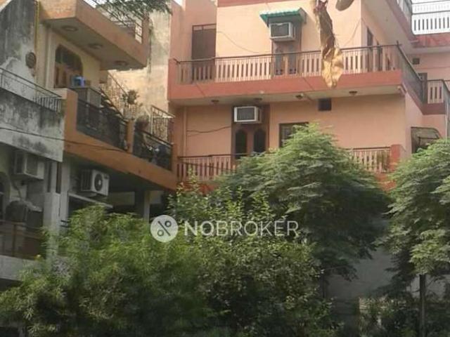 Flat for sale in Karampura West, Delhi
