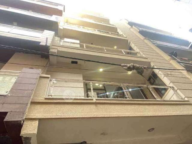 Flat for rent in South Delhi, Deri