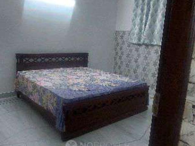 Flat for rent in South Delhi, Deri