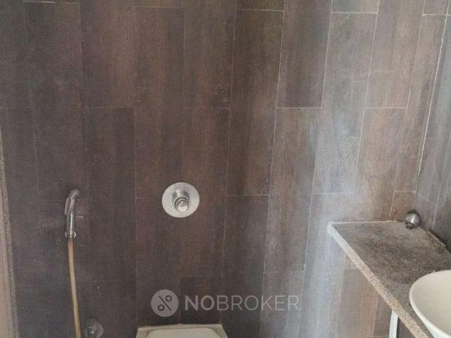 Flat for sale in Naupada, Thane