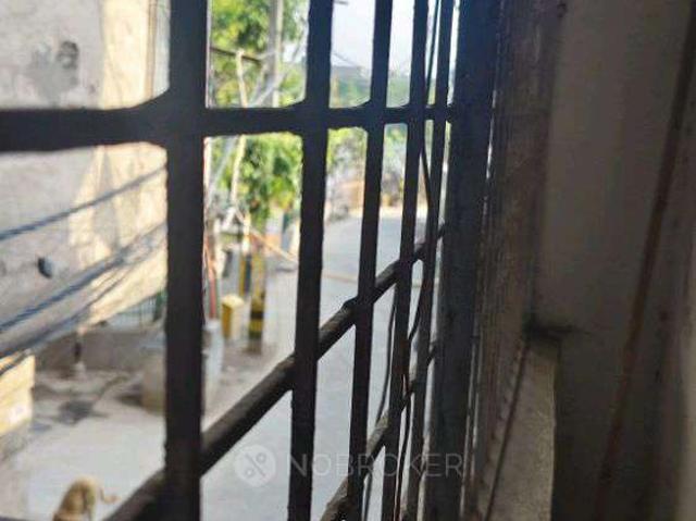 Flat for sale in South Delhi, Deri