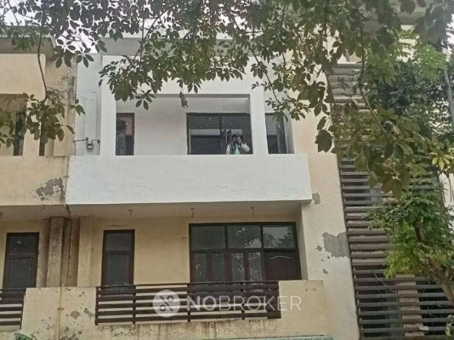 Flat for rent in Ghaziabad
