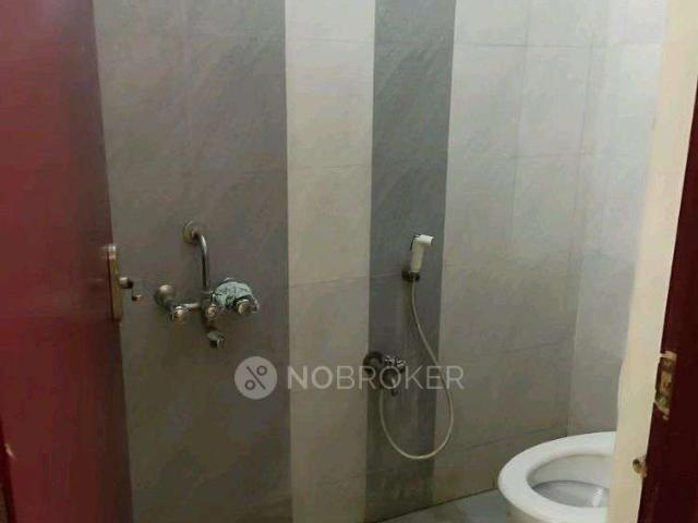 Flat for rent in Kodambakkam, Tamil Nadu