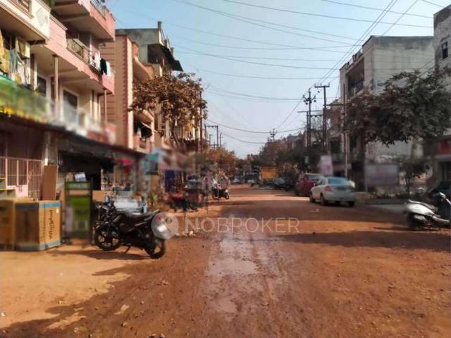 Flat for rent in West Delhi, Deri
