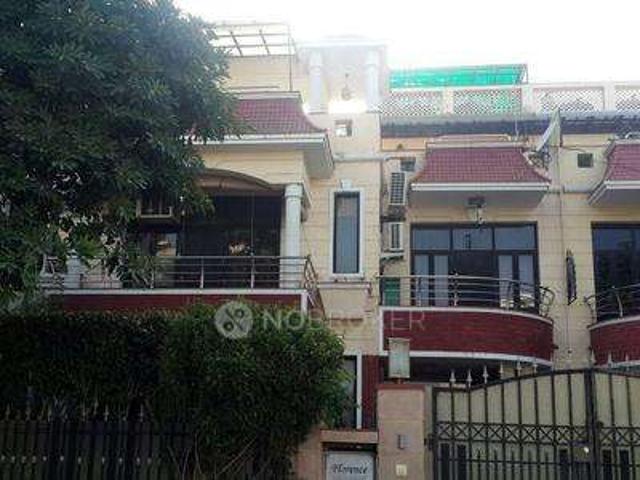 Flat for rent in Hariana