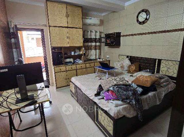 Flat for sale in North West Delhi, Deri