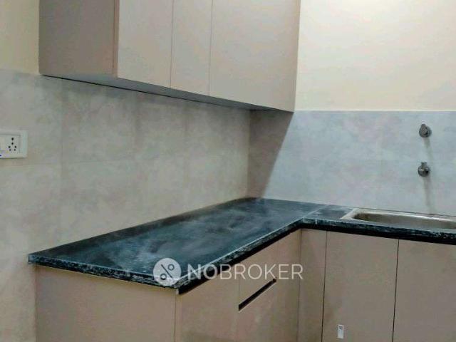 Flat for rent in East Delhi, Deri