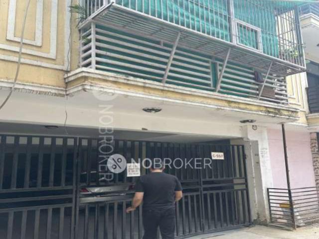 Flat for rent in South Delhi, Deri