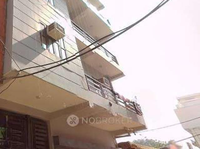 Flat for rent in Hariana