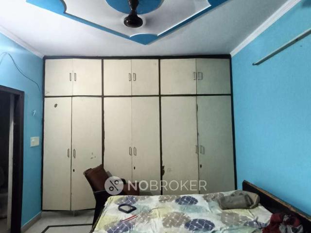 Flat for rent in West Delhi, Deri