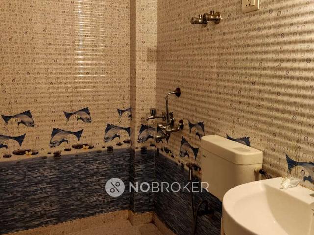 Flat for rent in East Delhi, Deri