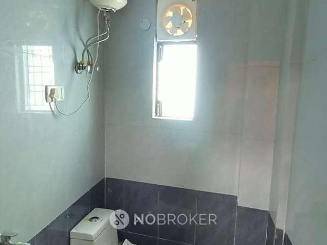 Flat for rent in Deri