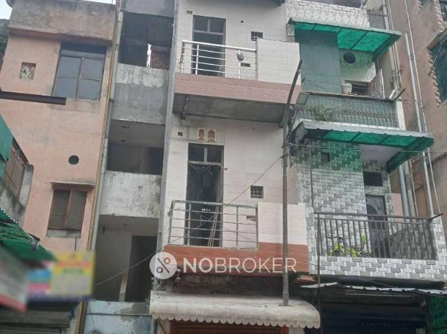 Flat for rent in Pitampura, Delhi