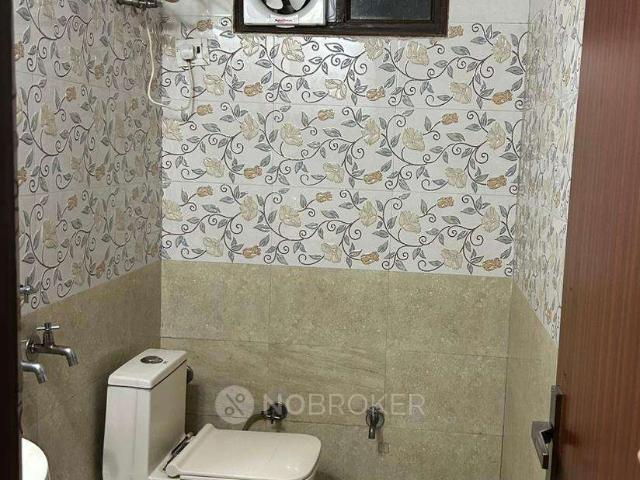 Flat for rent in West Delhi, Deri