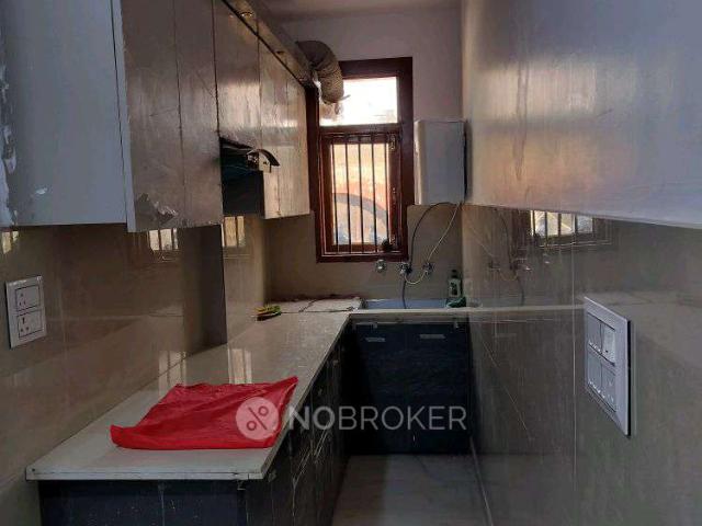 Flat for rent in West Delhi, Deri