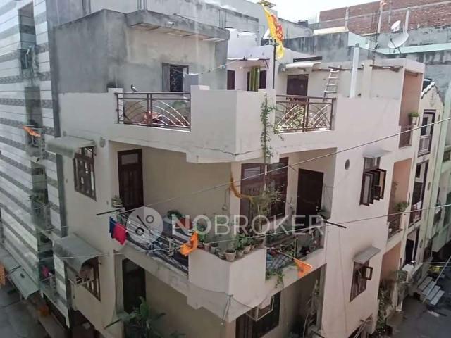 Flat for sale in East Delhi, Delhi
