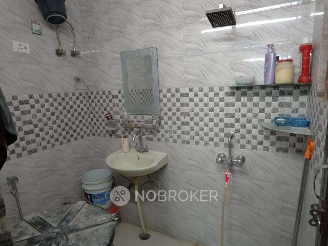 Flat for sale in South Delhi, Deri