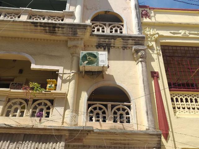 Flat for sale in Teynampet, Tamil Nadu