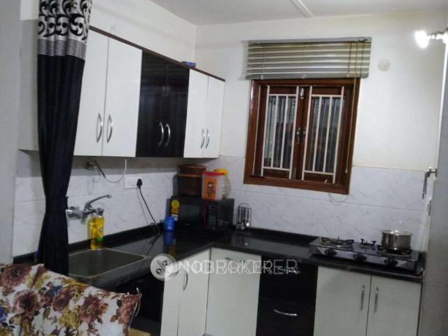 Flat for sale in South West Delhi, Deri