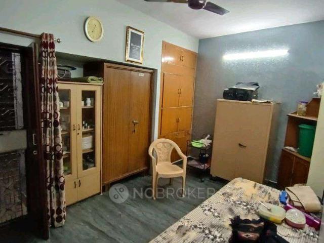 Flat for rent in West Delhi, Deri