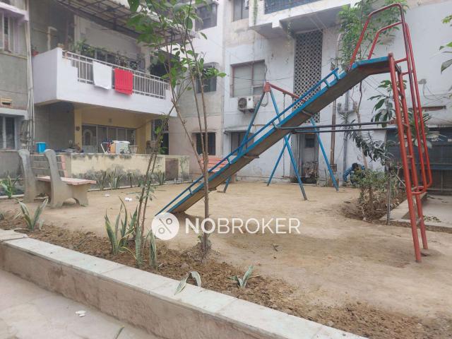 Flat for sale in North West Delhi, Deri