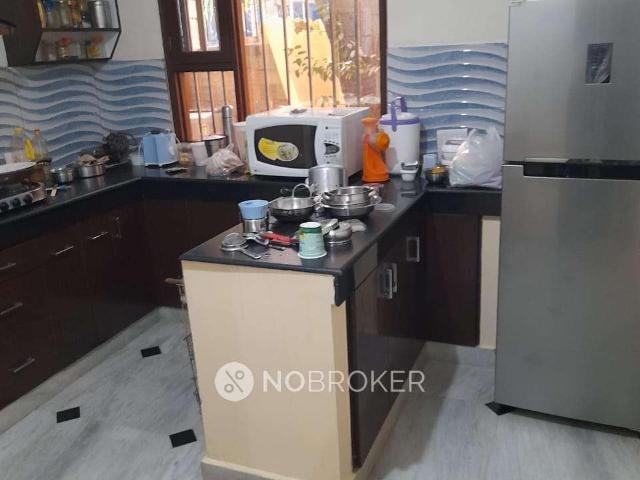 Flat for rent in Deri